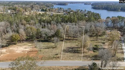 Lakefront Residential Lot in Prosperity