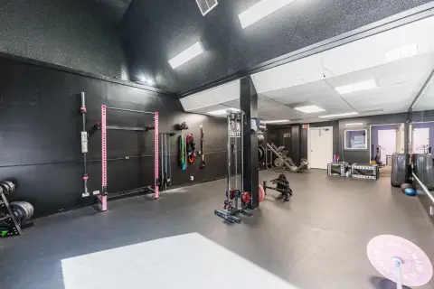 Retail Space in Gurnee, IL