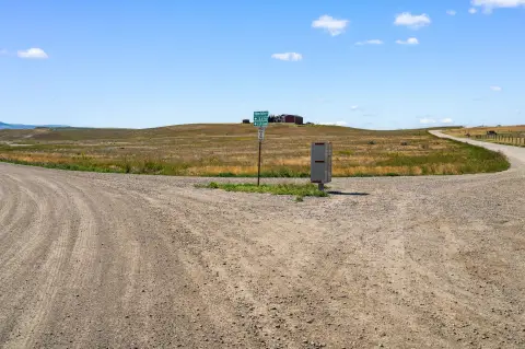 Montana Land with Mountain Views