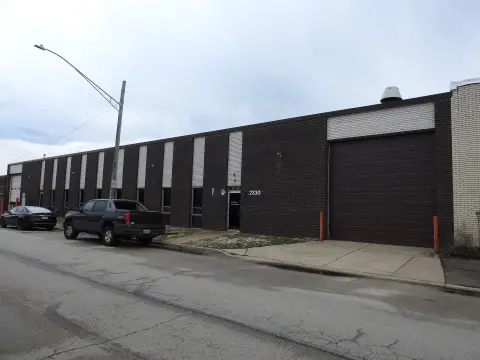 Industrial Building in Franklin Park