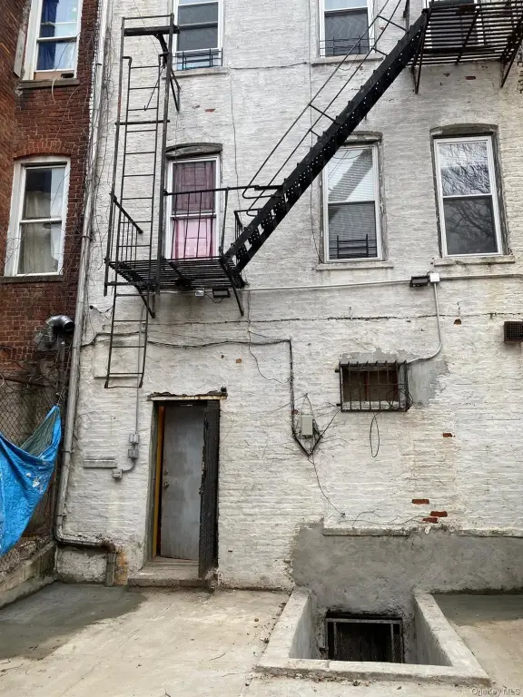 Picture 3