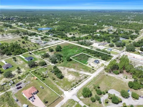 Residential Land in Labelle, Florida