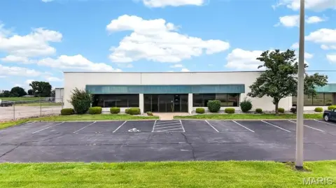 Industrial Flex Space with Yard