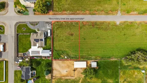 Spacious Lot in Prime Location