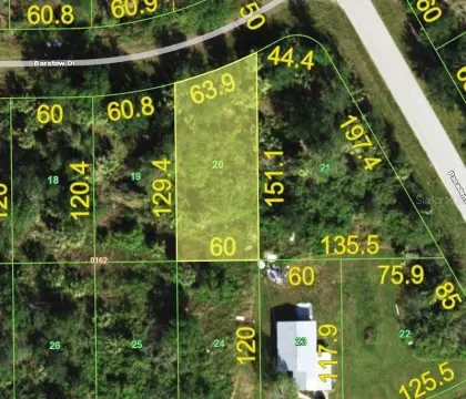 Vacant Lot in Tropical Gulf