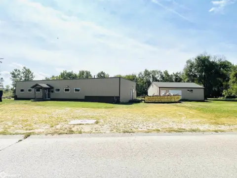 Flex Space with Heated Workshop