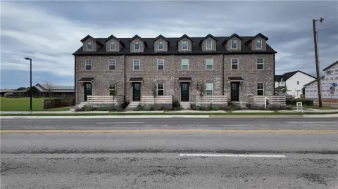 New Townhomes on Razorback Greenway