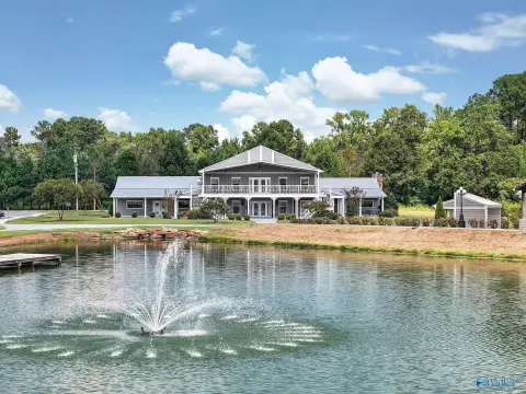 Wedding Venue with Outdoor Amphitheater