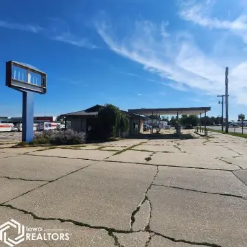 Marshalltown Commercial Space For Lease