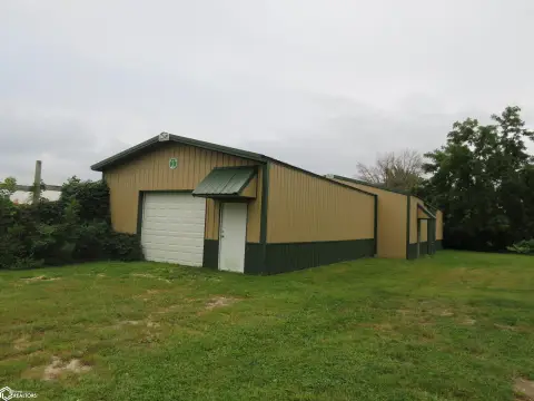 Storage Sheds in Gilmore City