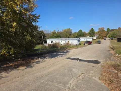 17-Space Mobile Home Park