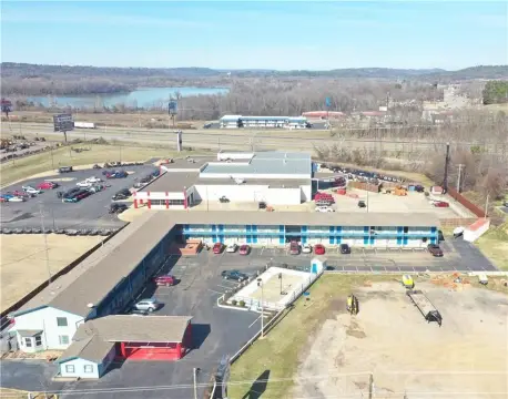 Well-Maintained Motel Near Interstate