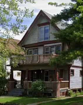 Milwaukee Duplex with Garage