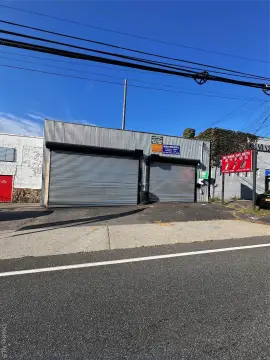 Huntington Retail Space For Lease