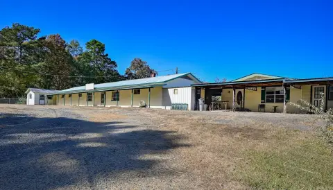 Commercial Building with Highway Visibility
