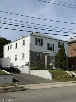 4-Unit Quadplex