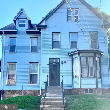 Five-Unit Victorian Apartment Building
