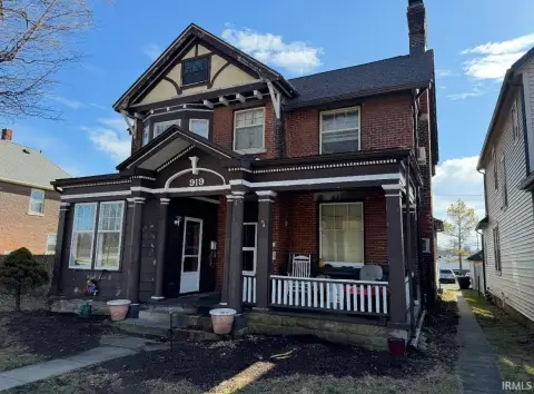 Fort Wayne Triplex Near Electric Works