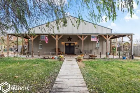 Unionville Multi-Use Commercial Building