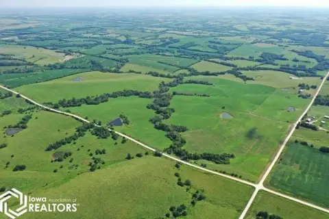 Mount Ayr Grass Farm with Ponds