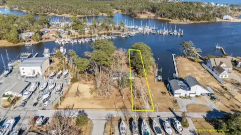 Waterfront Land in Oriental, NC