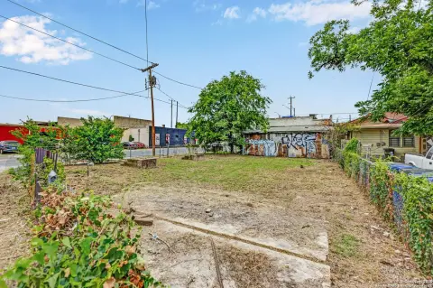 San Antonio Corner Lot