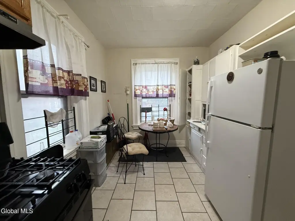 Picture 12