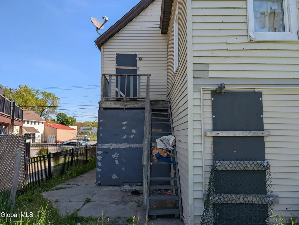Picture 19