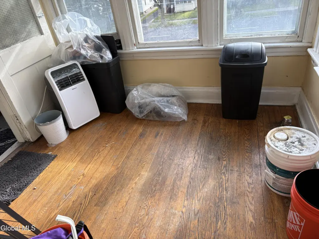 Picture 6