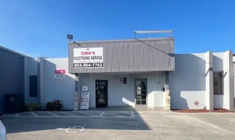 Oakland Park Commercial Space Available