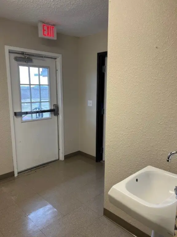 Picture 16
