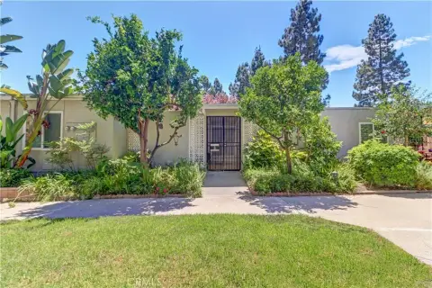 Single-Level Residential Income Property