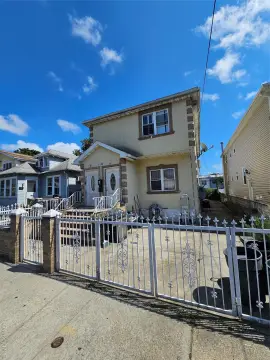 Jamaica Duplex: Investment Opportunity