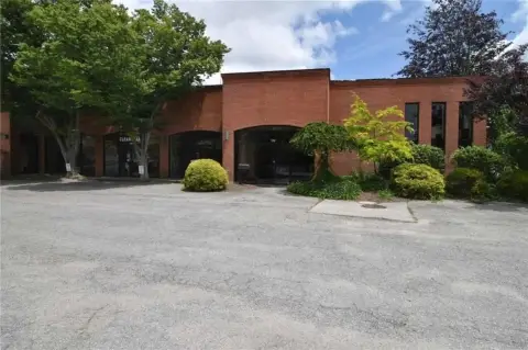 Tiverton Office/Retail Space Available