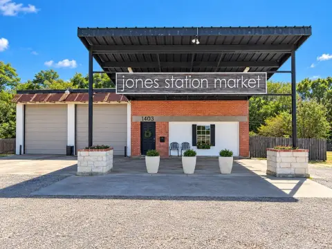 Retail Space with Interstate Access