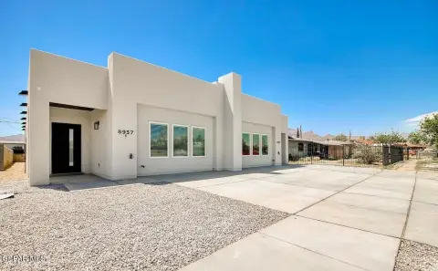 Modern Duplex in El Paso