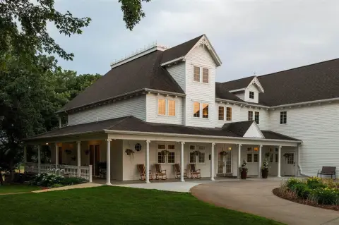 13-Room Bed and Breakfast
