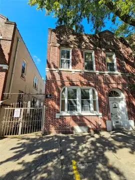 Bronx Duplex in Little Italy