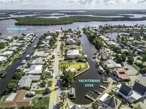 Waterfront Lot in Yachtsman Cove