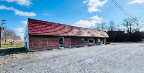 Versatile Commercial Space in Grey Hawk