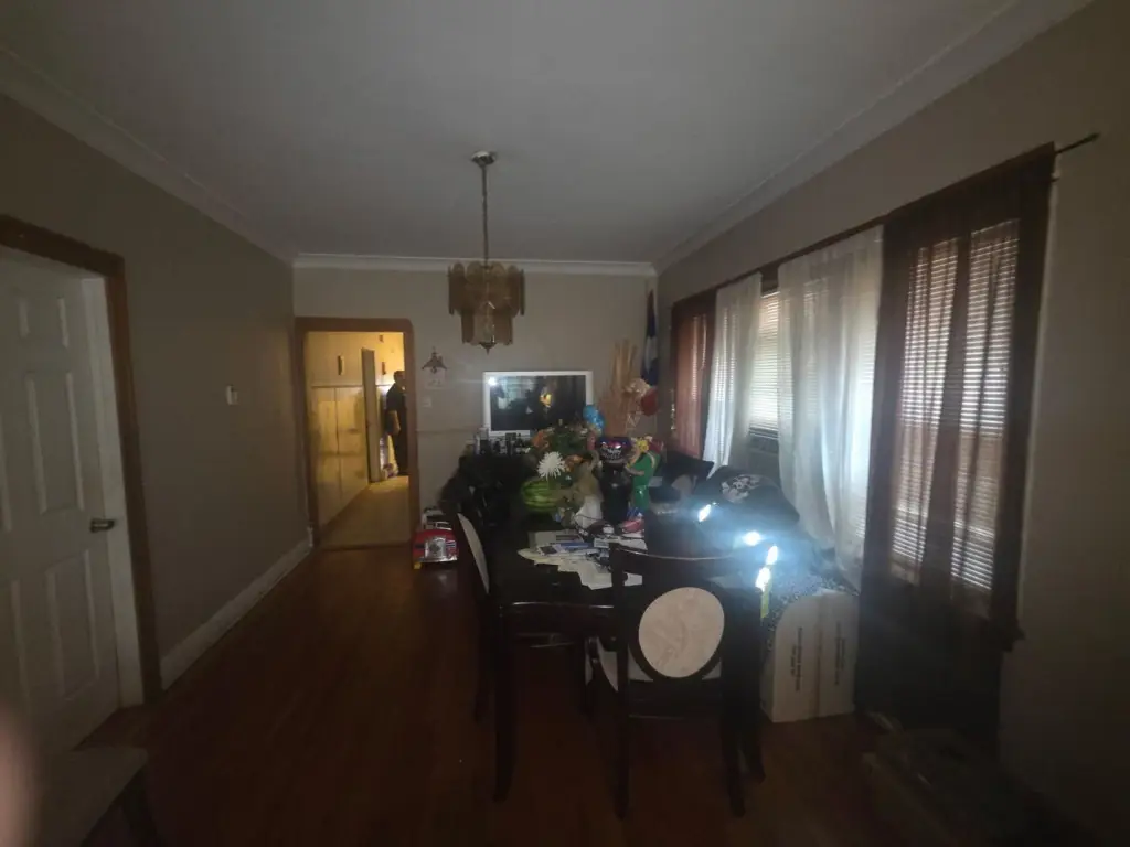 Picture 4