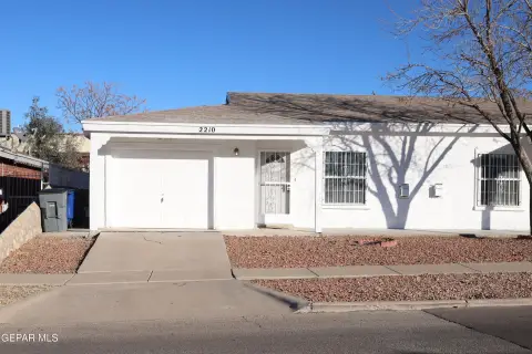 El Paso Duplex Ready to Move