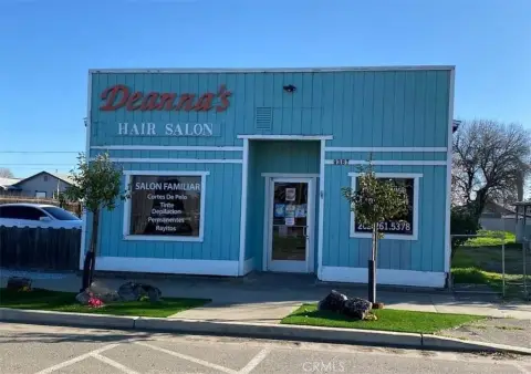 Mixed-Use Property with Business Potential