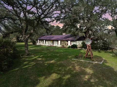 Spacious Home Near Splashway Waterpark