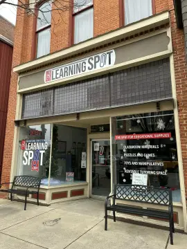Wapakoneta Mixed-Use Storefront Property