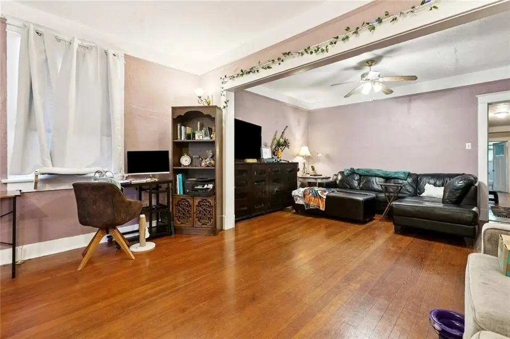 Picture 4