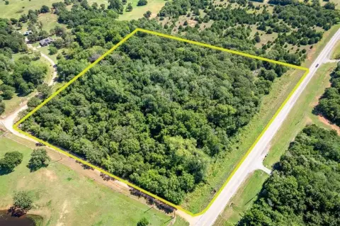 Unrestricted 10 Acres in Purcell