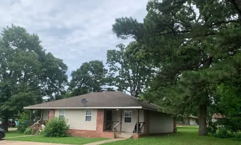 Four-Unit Multifamily Property in Jay, OK