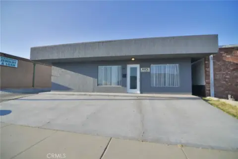 Banning Commercial Property For Sale