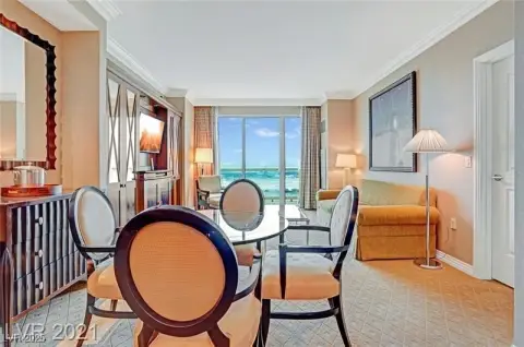 Las Vegas High-Rise Condo